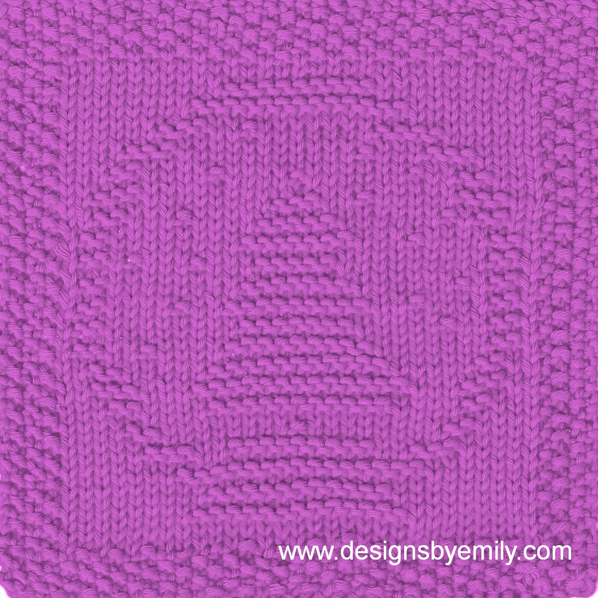 christmas-tree-snow-globe-fuchsia